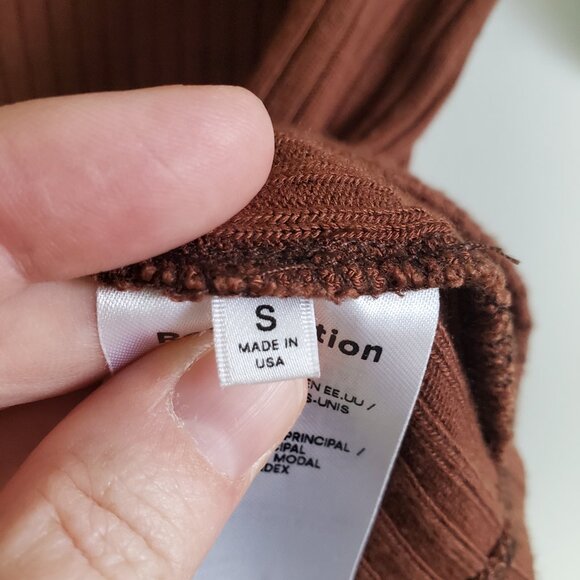 REFORMATION Thomas Knit Top Shirt Ribbed Collared V-Neck Chestnut Women's Small - Picture 10 of 14